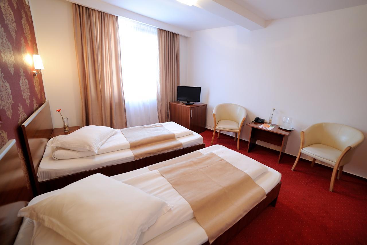 Hotel Roberto Slanic Prahova Luaran gambar